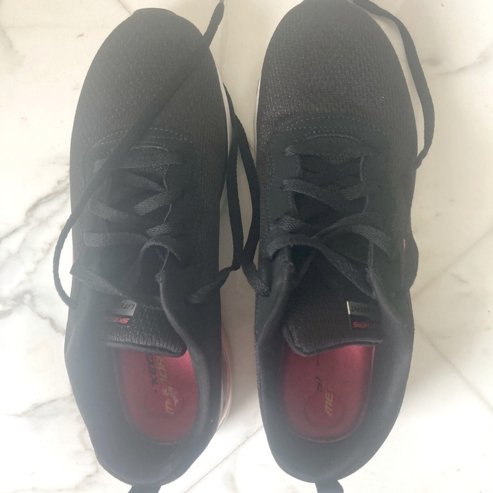 Skechers lightweight sneakers